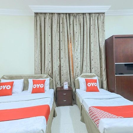 Super Oyo 111 Al Thabit Hotel Sur Esterno foto